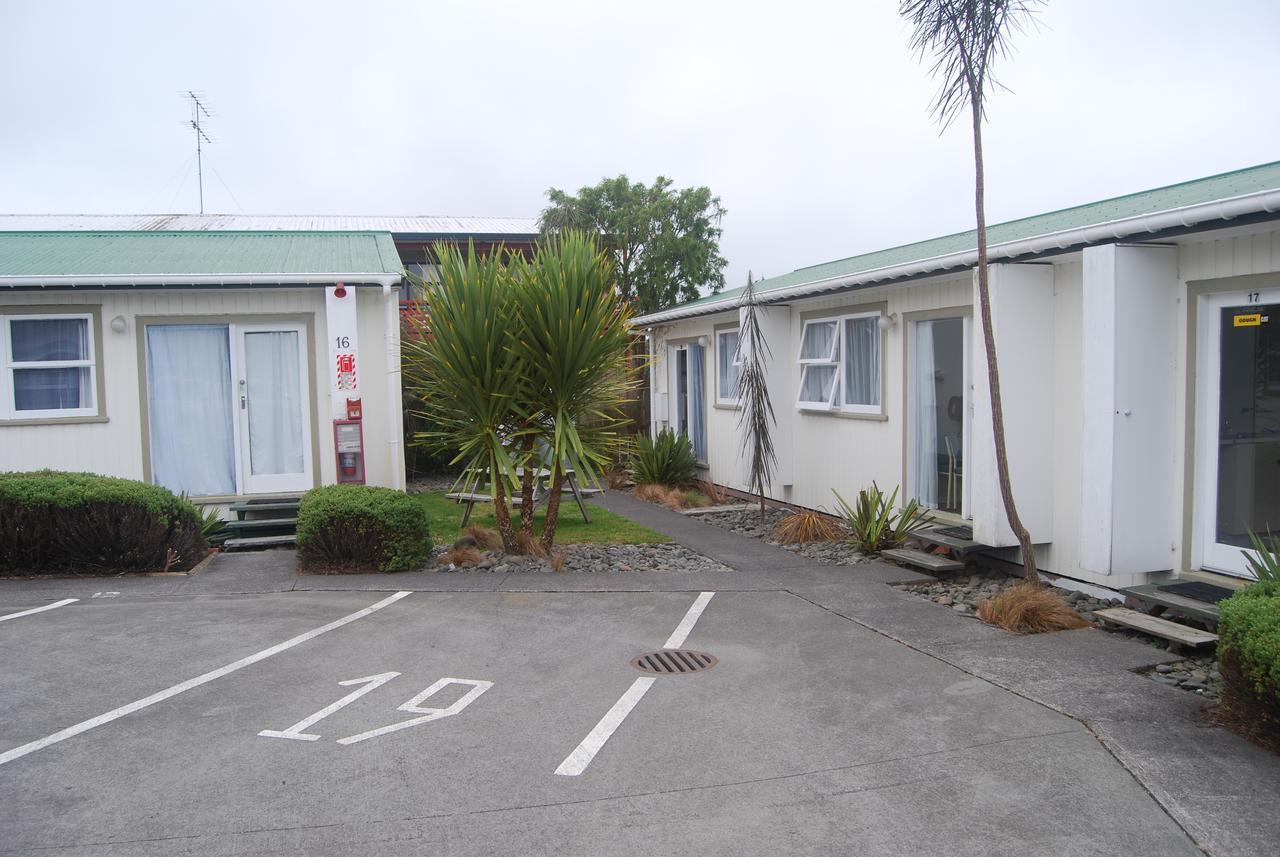 Ohakune Central Backpackers & Cabins Exterior photo