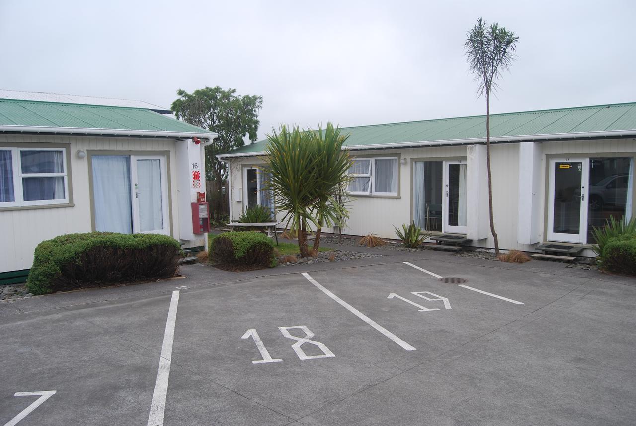 Ohakune Central Backpackers & Cabins Exterior photo